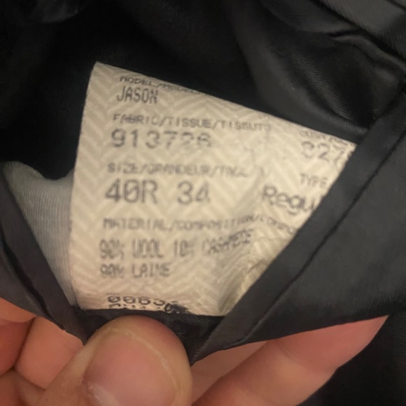 Two piece suit - Picture 3 of 3